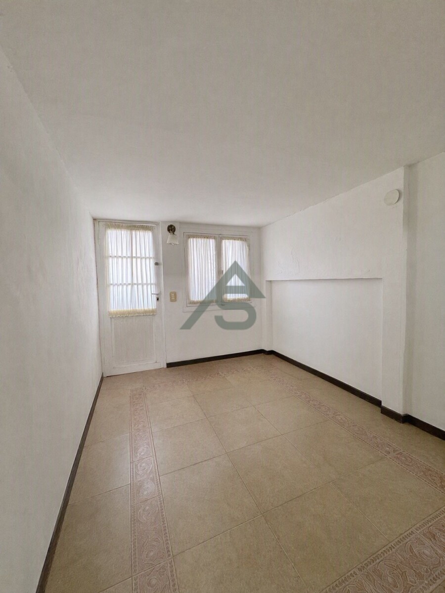 Casa en VICENTE LOPEZ 3 niveles - 6