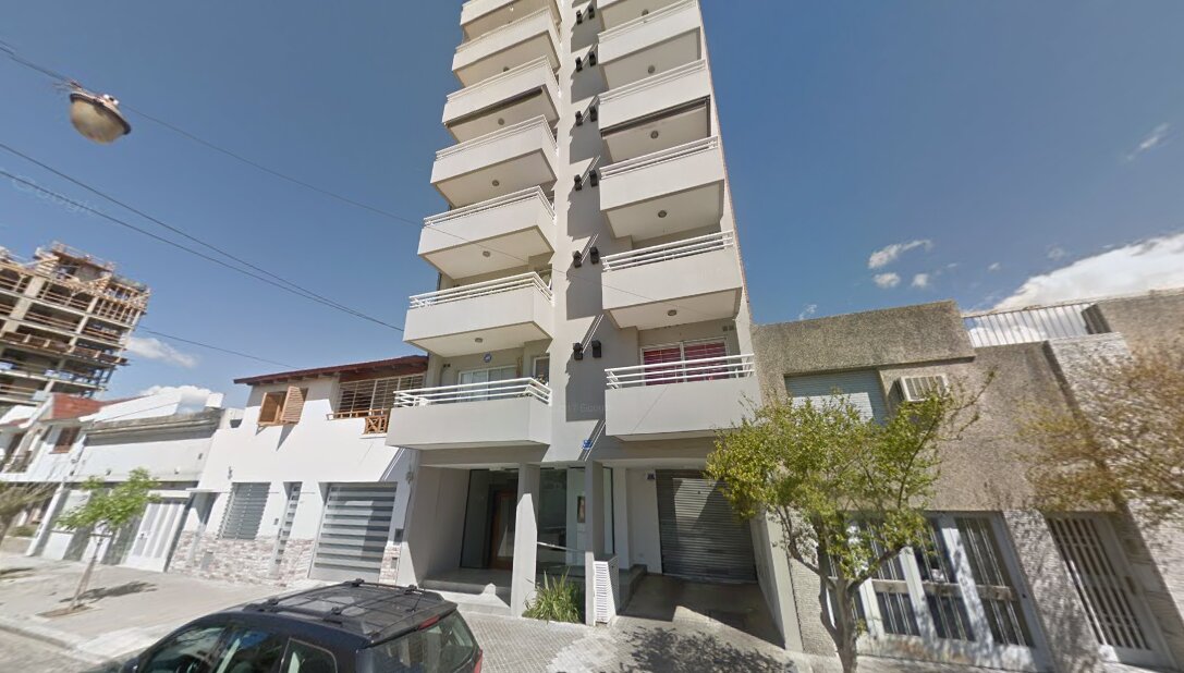 ALQUILER RECONQUISTA 1341 - DEPARTAMENTO DE DOS DORMITORIOS CON COCHERA - 2