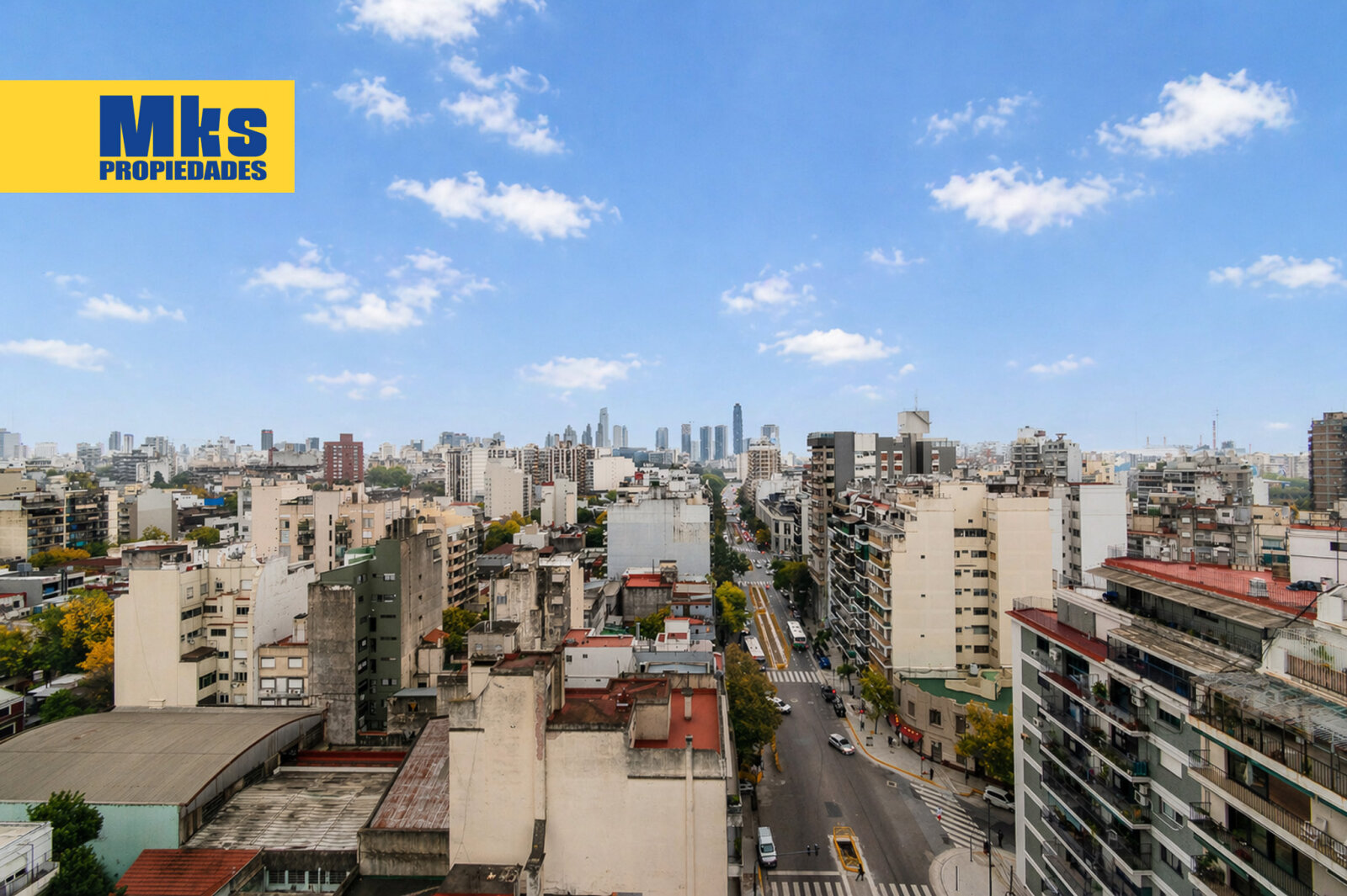 Depto 2 ambientes en venta. Al frente sobre Av Martin Garcia. Piso alto c/ pileta y SUM. - 17