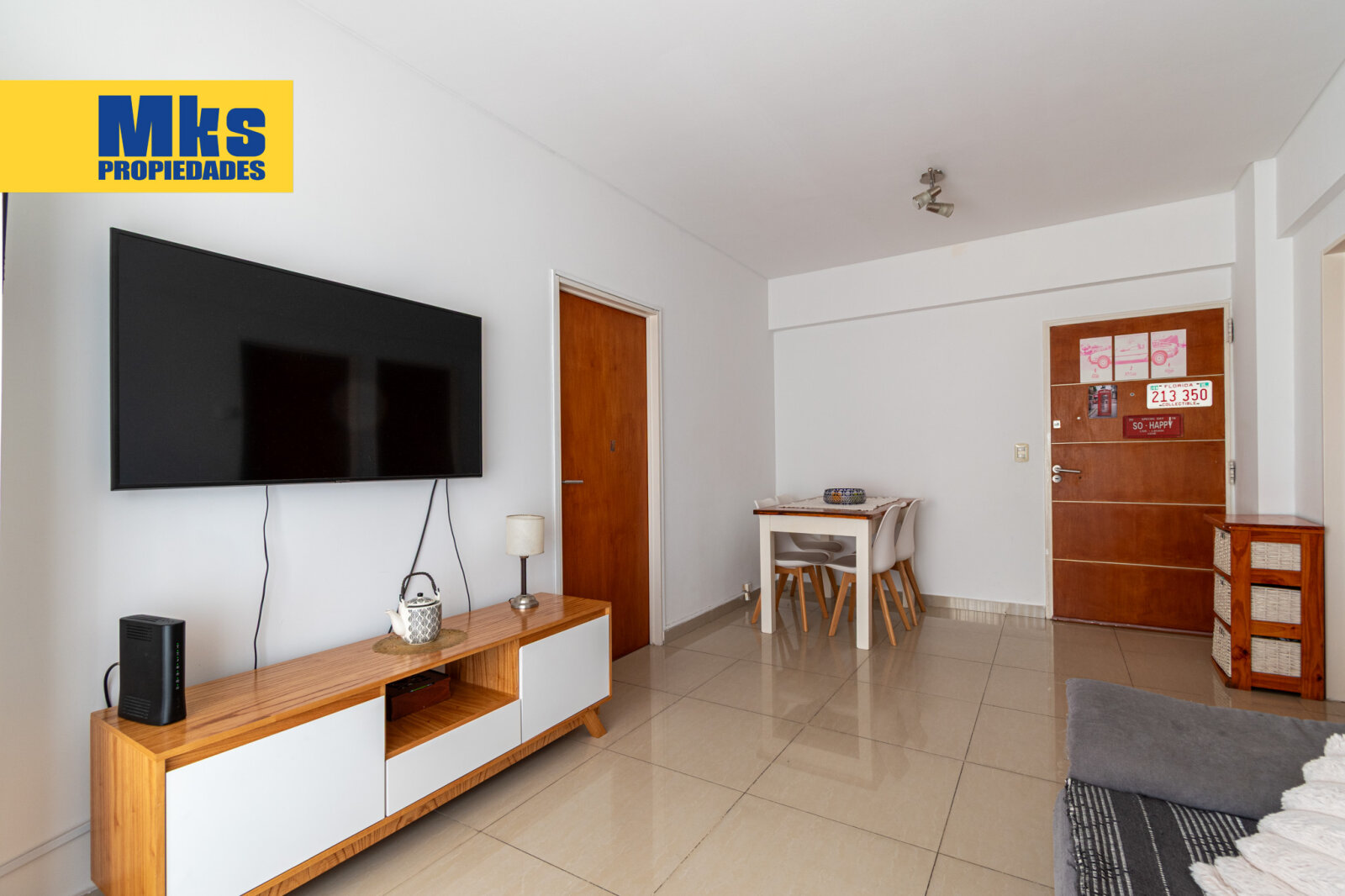 Depto 2 ambientes en venta. Al frente sobre Av Martin Garcia. Piso alto c/ pileta y SUM. - 3