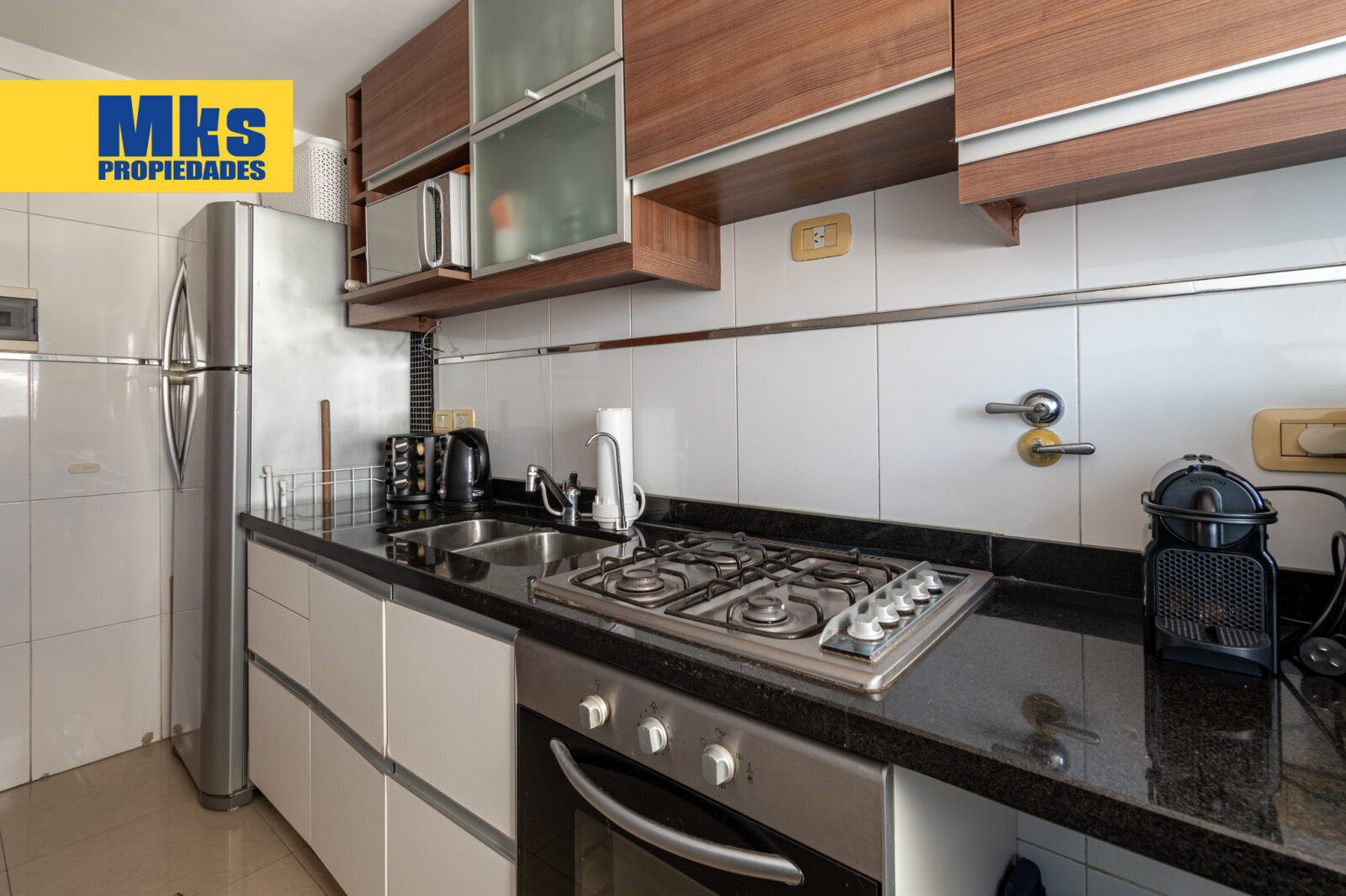 Depto 2 ambientes en venta. Al frente sobre Av Martin Garcia. Piso alto c/ pileta y SUM. - 7