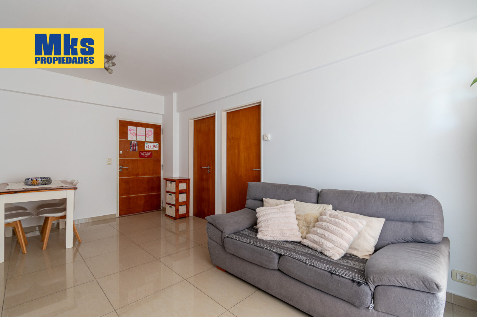 Depto 2 ambientes en venta. Al frente sobre Av Martin Garcia. Piso alto c/ pileta y SUM. - 4
