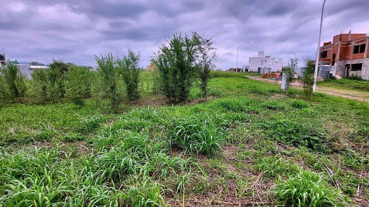 Lote esquina en venta 624 m² en barrio cerrado Aires del Nordeste · Mz 26 L 1 - 5