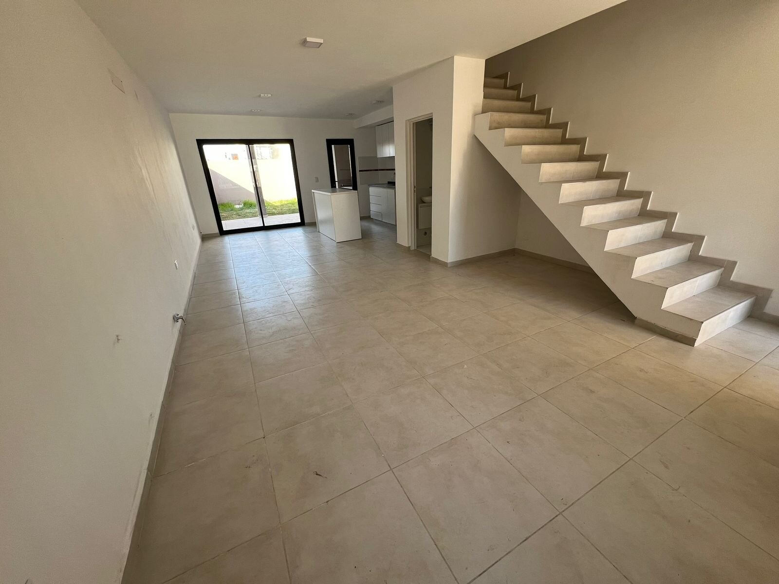 Duplex en Alquiler de 3 dormitorios en Colinas de Manantiales - Imagen 6