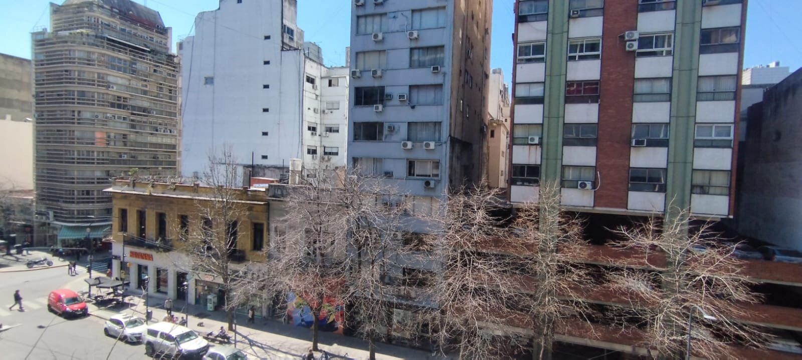 Venta de oficina muy luminosa al frente en tribunales en el centro — foto 14