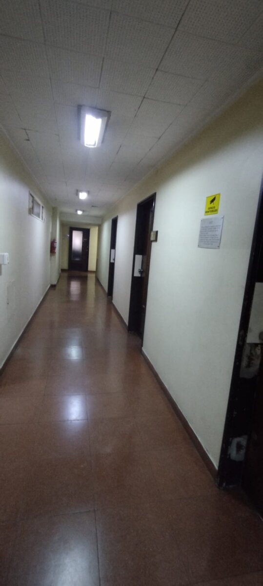 Venta de oficina muy luminosa al frente en tribunales en el centro — foto 15