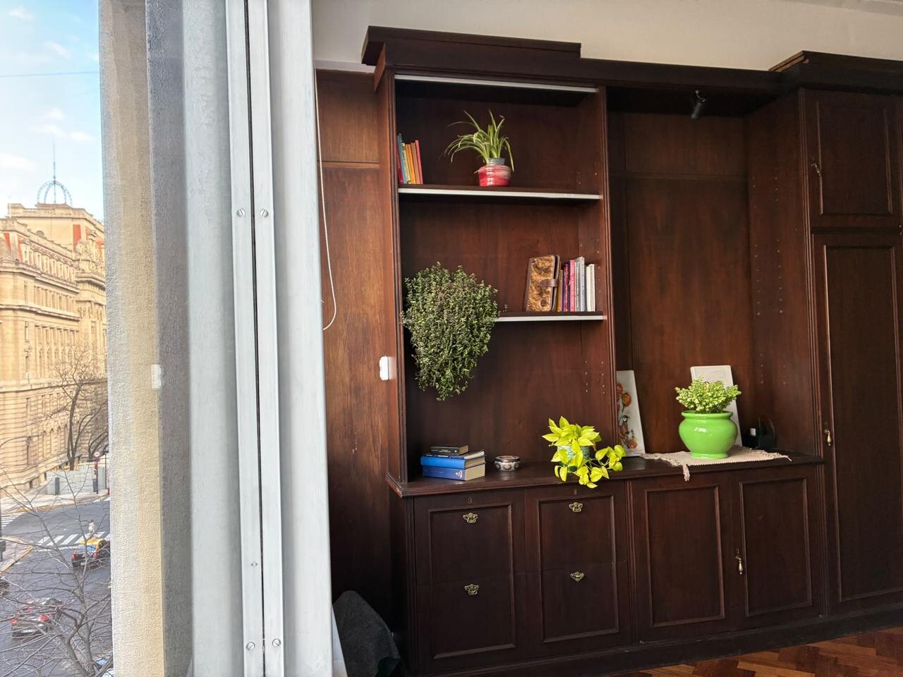 Venta de oficina muy luminosa al frente en tribunales en el centro — foto 9