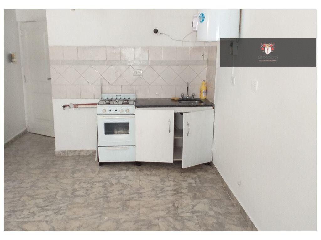MONOAMBIENTE 1 PISO