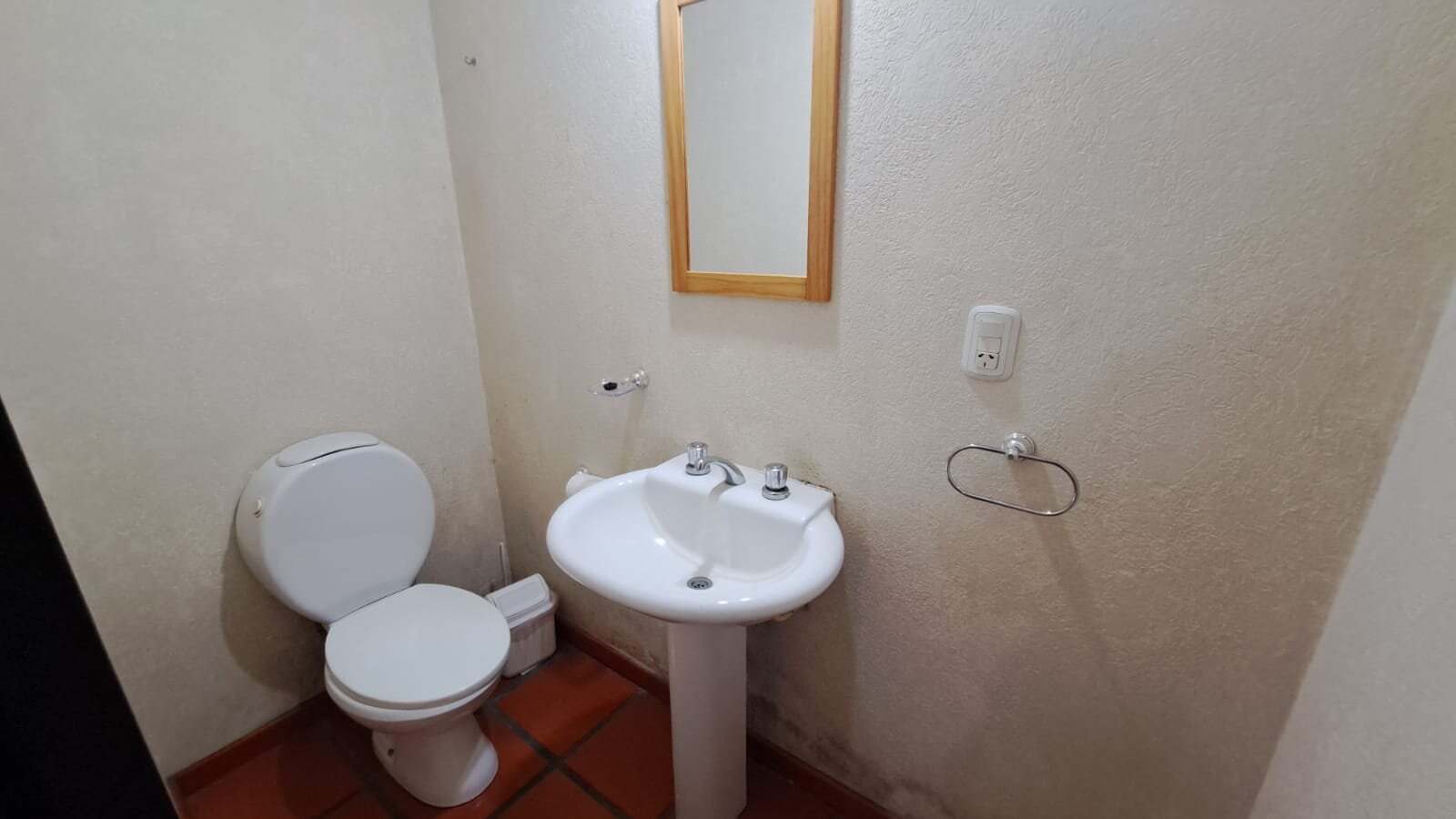 Duplex 4 ambientes, con Cochera y Patio - Villa Celina - Pintos 2997 - 7