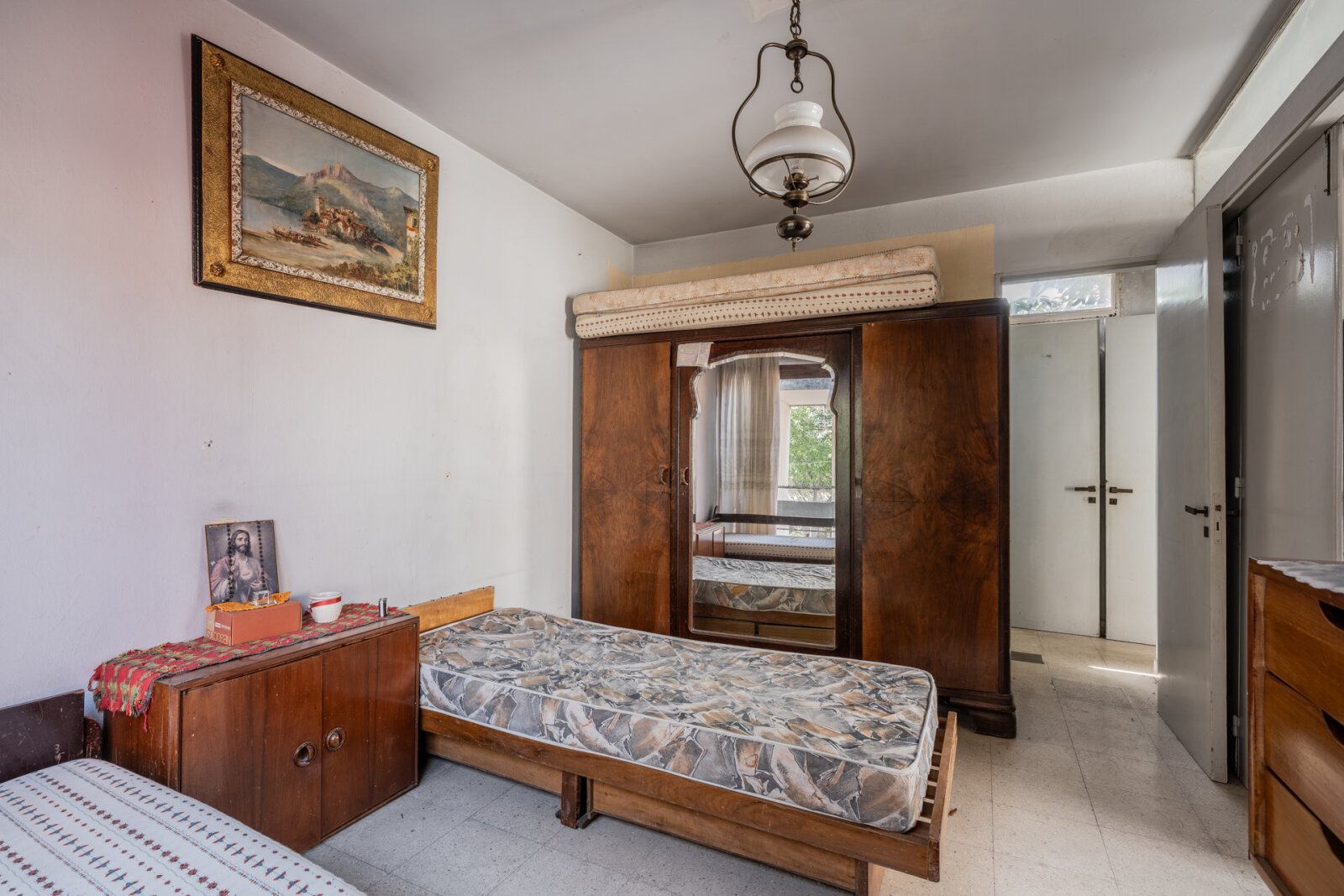 Casa de 6 ambientes con jardín, galería, terraza y cochera - 20