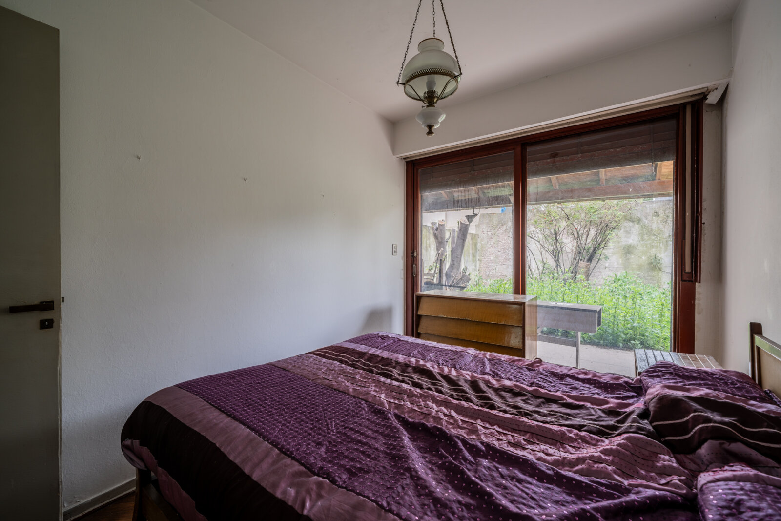 Casa de 6 ambientes con jardín, galería, terraza y cochera - 13