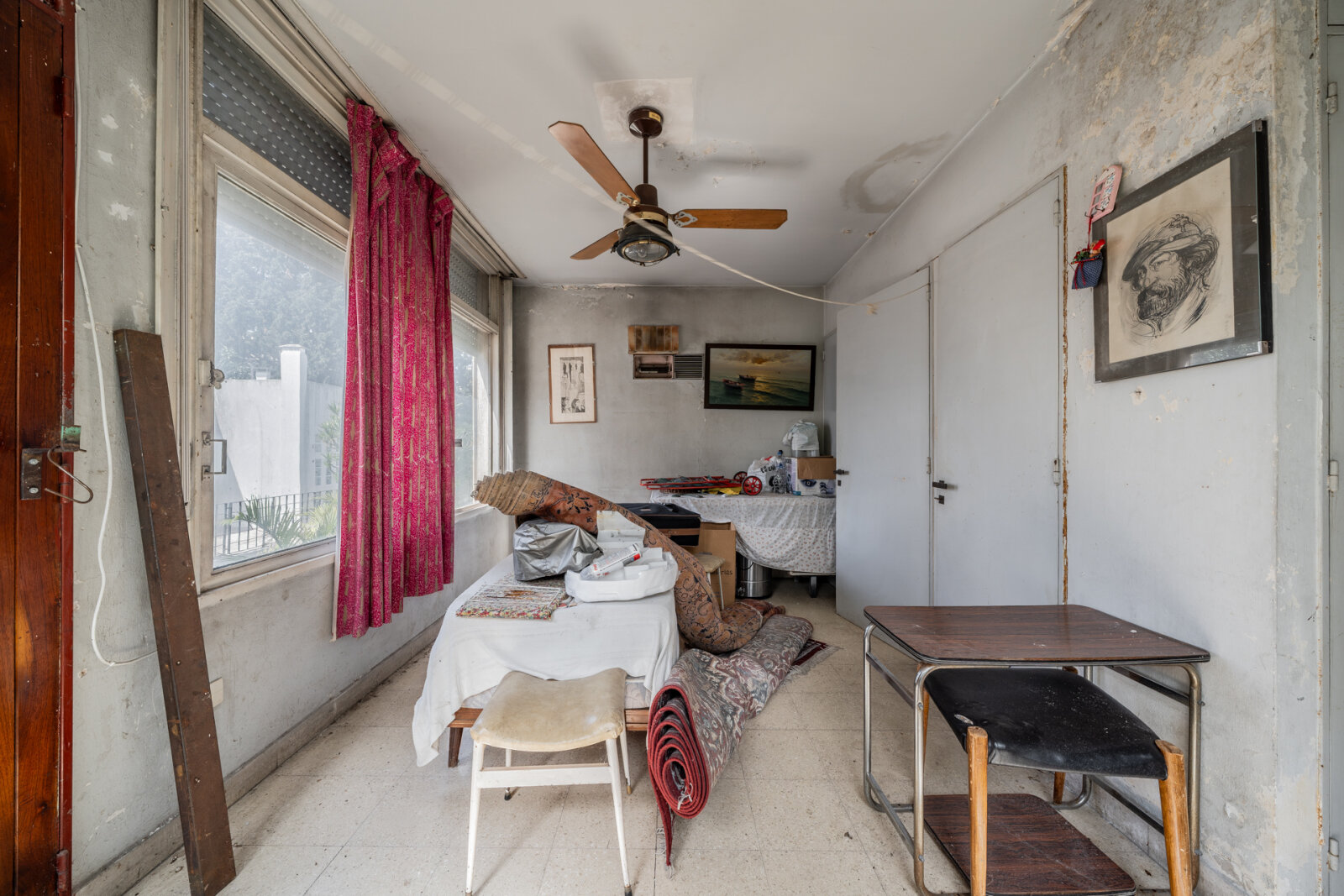 Casa de 6 ambientes con jardín, galería, terraza y cochera - 23