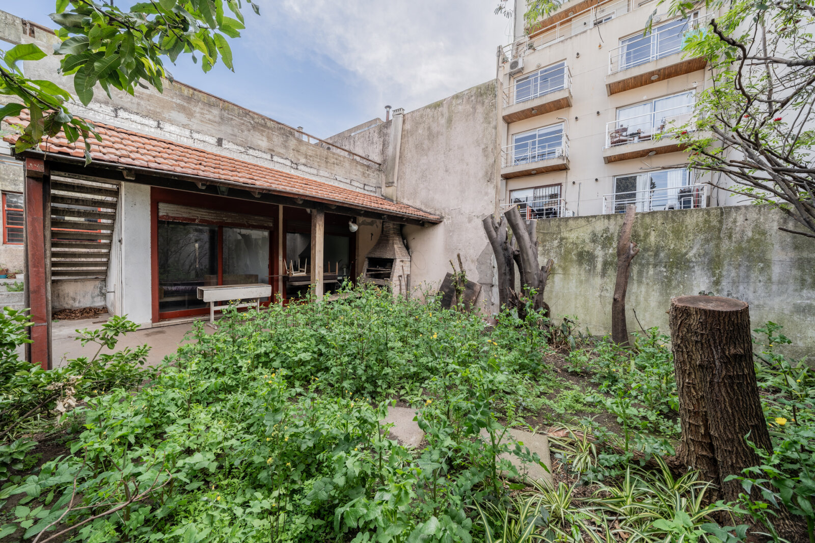 Casa de 6 ambientes con jardín, galería, terraza y cochera - 31