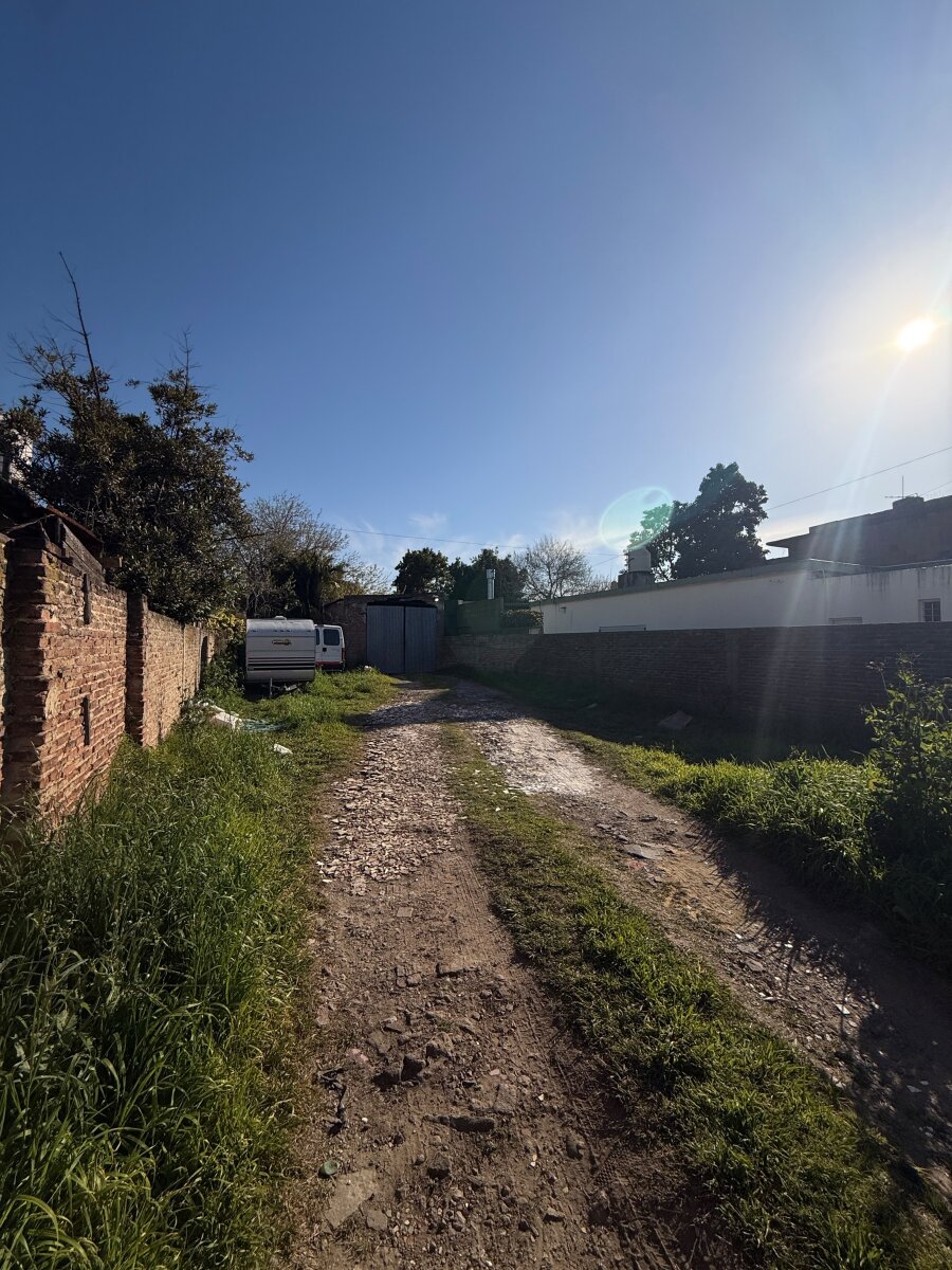 Venta Terreno con mejoras en Morón - 3