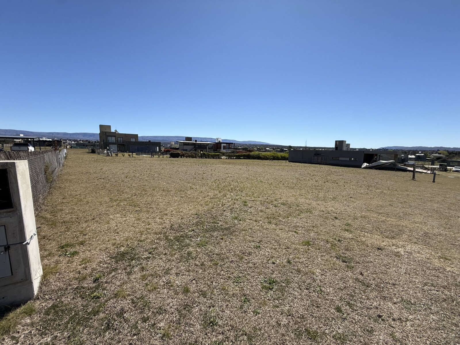 Lote 1156 m2 en Puerto Del Aguila- a 500 metros del lago, barrio nautico - 8