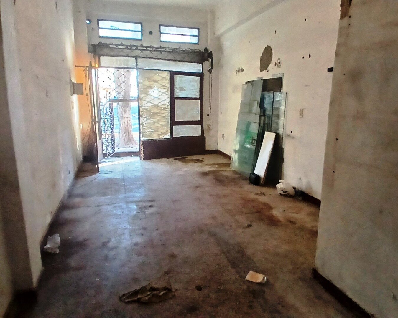 FLORESTA - Local en VENTA - A pasos Av. Juan B. Justo y próximo a Segurola y Centro Com. Avellaneda - 9