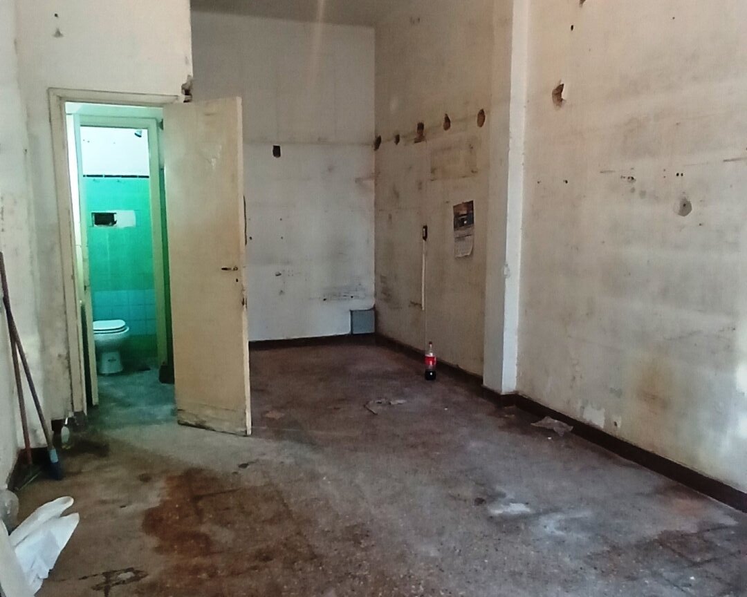 FLORESTA - Local en VENTA - A pasos Av. Juan B. Justo y próximo a Segurola y Centro Com. Avellaneda - 21