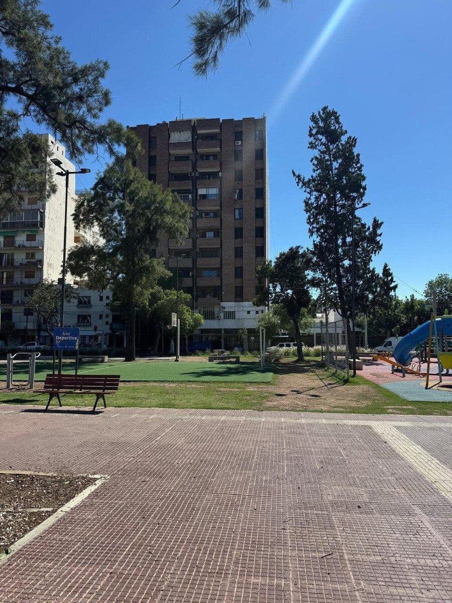 OPORTUNIDAD UNICA: LOCAL 600 m² 2 PLANTAS. FINANCIACIÓN DISPONIBLE - Imagen 3