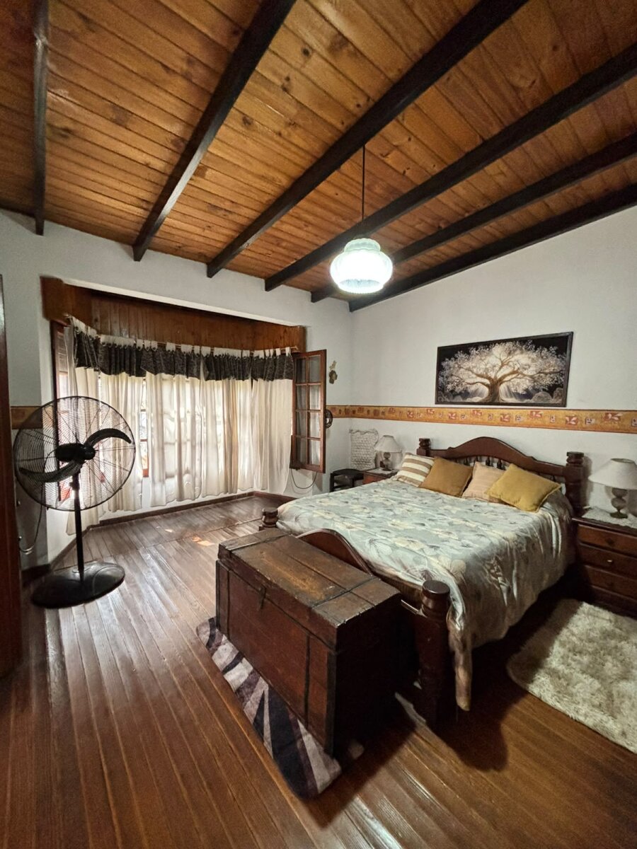 Casa con 3 habitaciones, quincho y pileta en venta en Ramos Mejía - 13