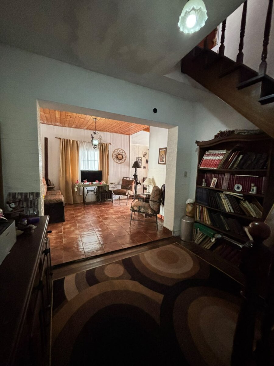 Casa con 3 habitaciones, quincho y pileta en venta en Ramos Mejía - 12