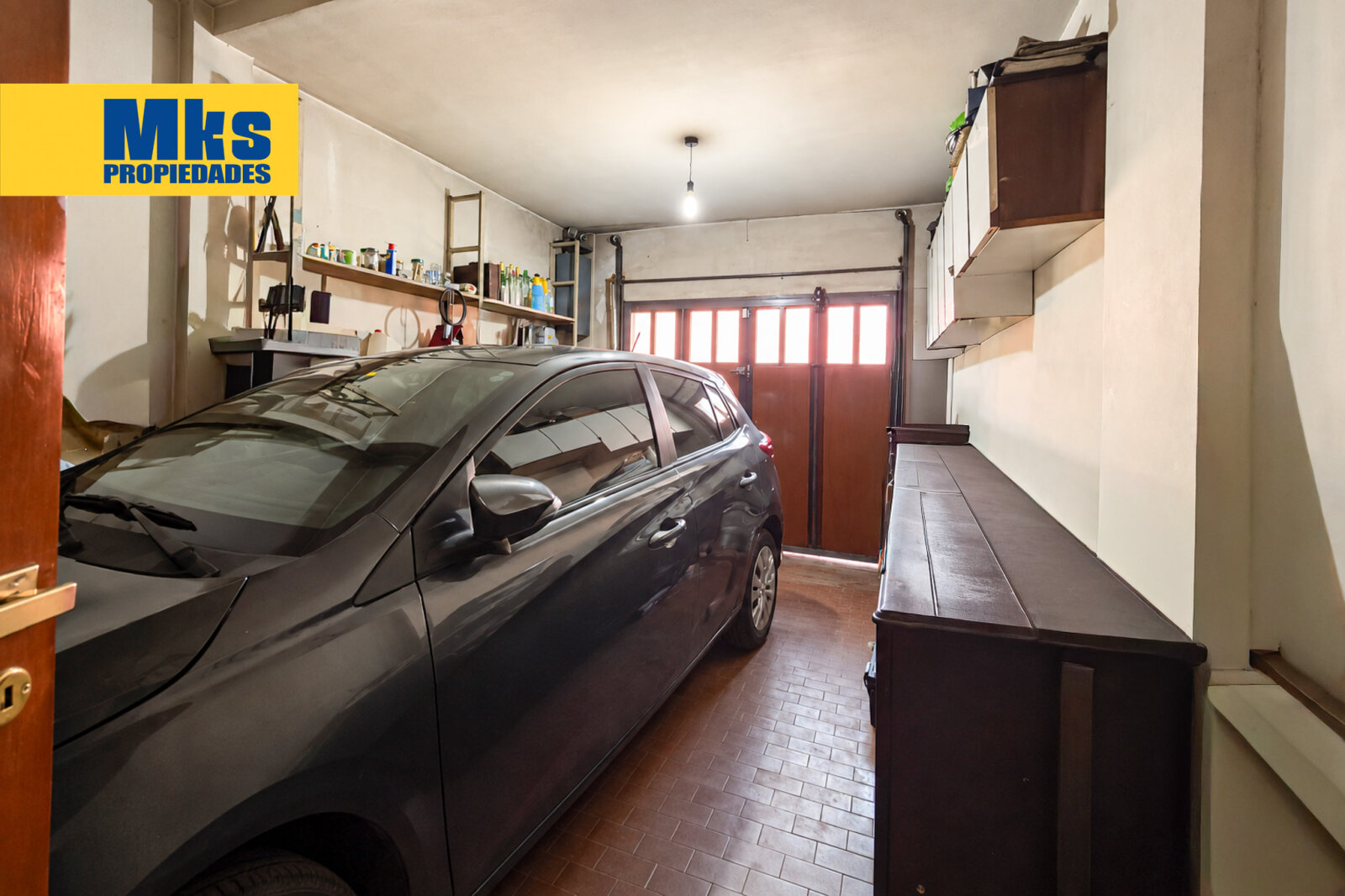 Excelente casa moderna en venta. Patio, terraza, balcon y quincho. Barracas. - 30