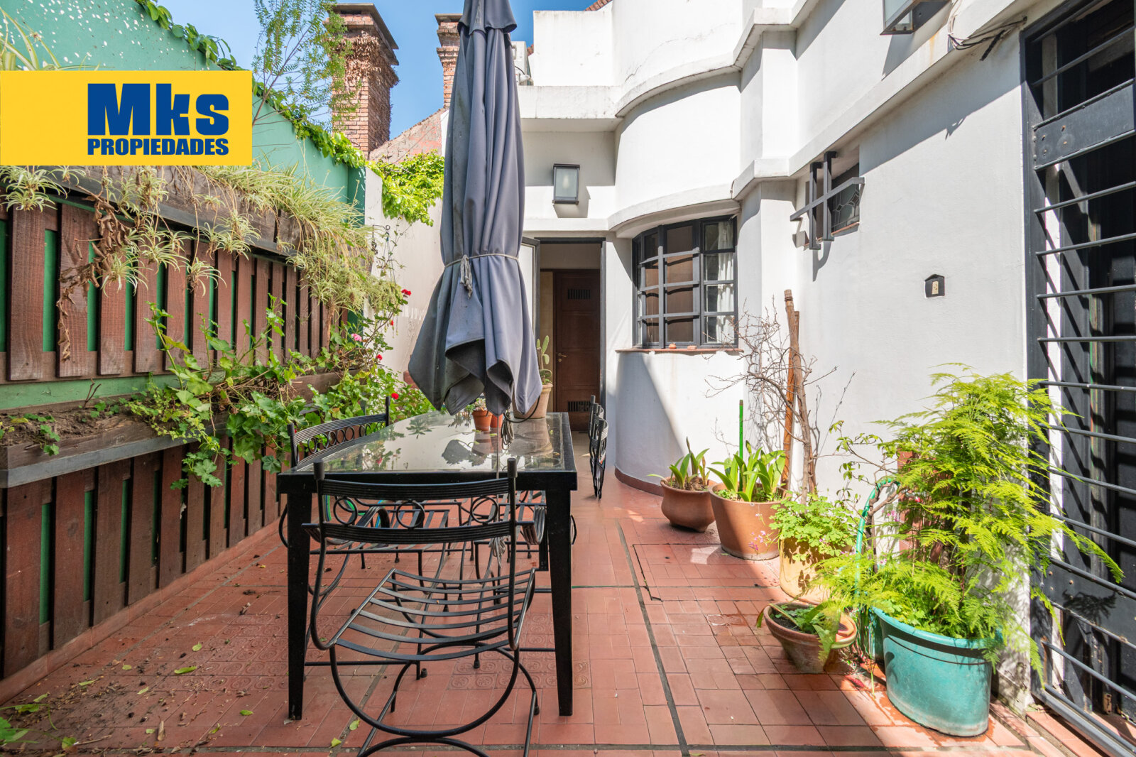 Excelente casa moderna en venta. Patio, terraza, balcon y quincho. Barracas. — foto 9