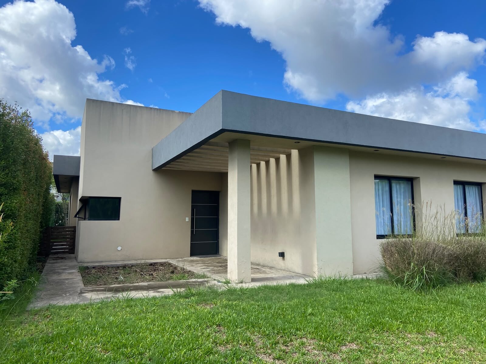 VENTA CASA 5AMB EN SAN ALFONSO PILAR DEL ESTE - 2