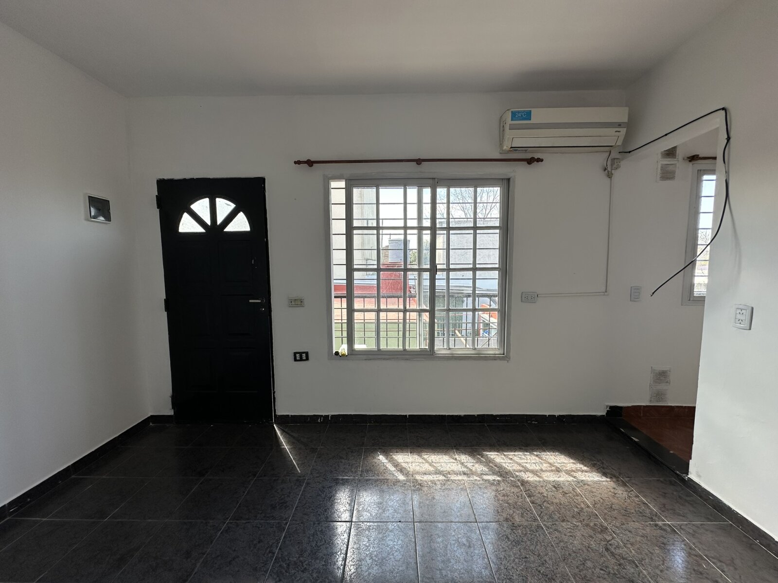 DEPARTAMENTO 3 AMB. CON COCHERA DESC. - 5