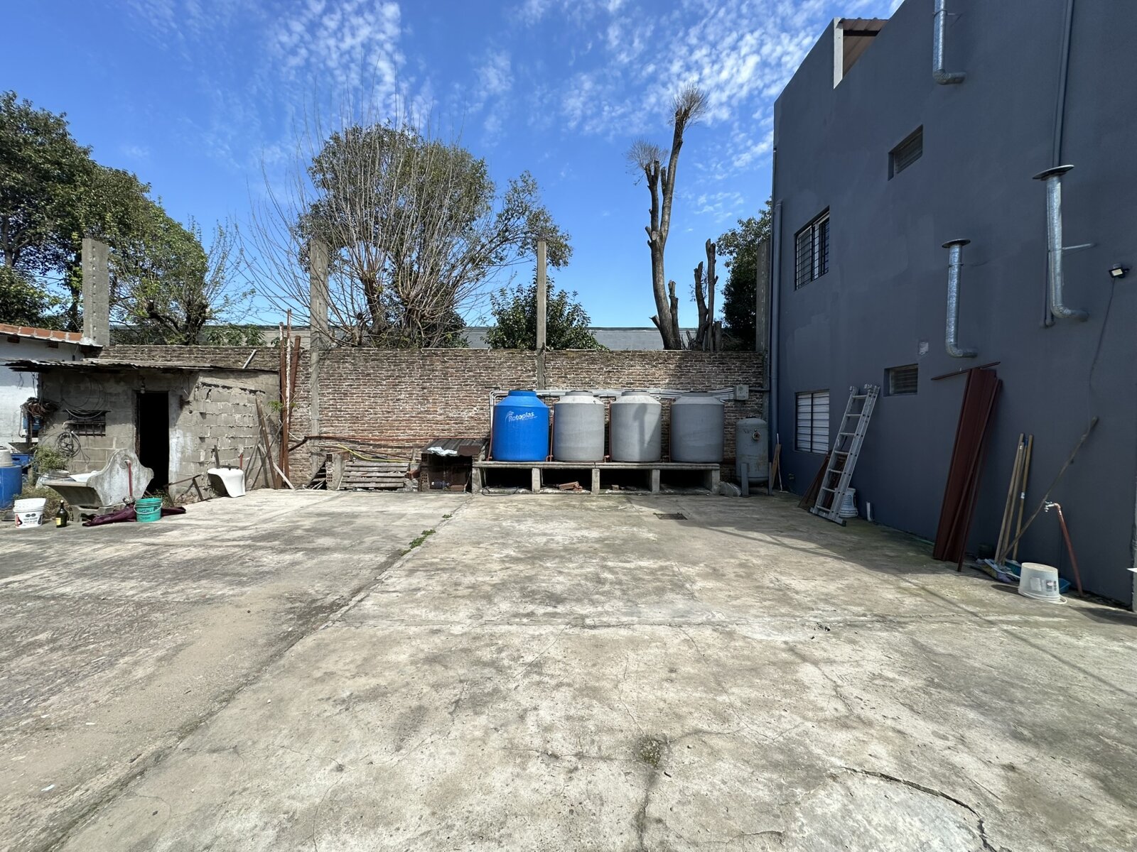 DEPARTAMENTO 3 AMB. CON COCHERA DESC. - 23