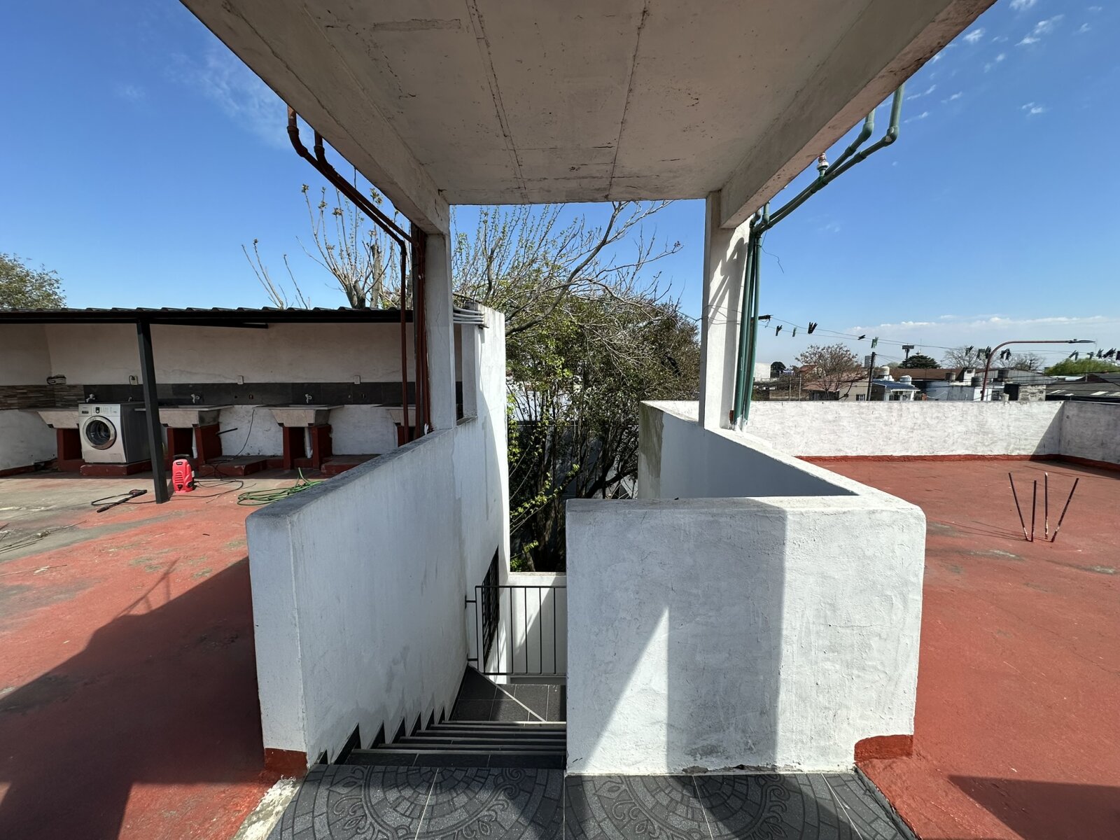 DEPARTAMENTO 3 AMB. CON COCHERA DESC. - 18