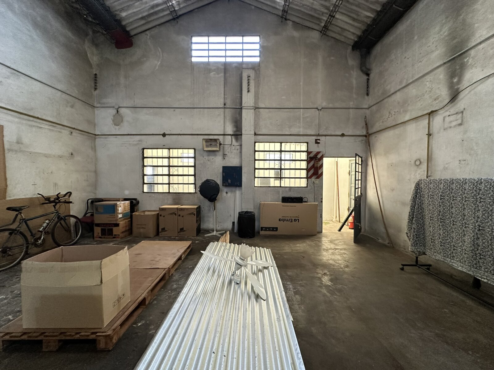 GALPÓN / DEPOSITO DE 200M2 APROX. - 13