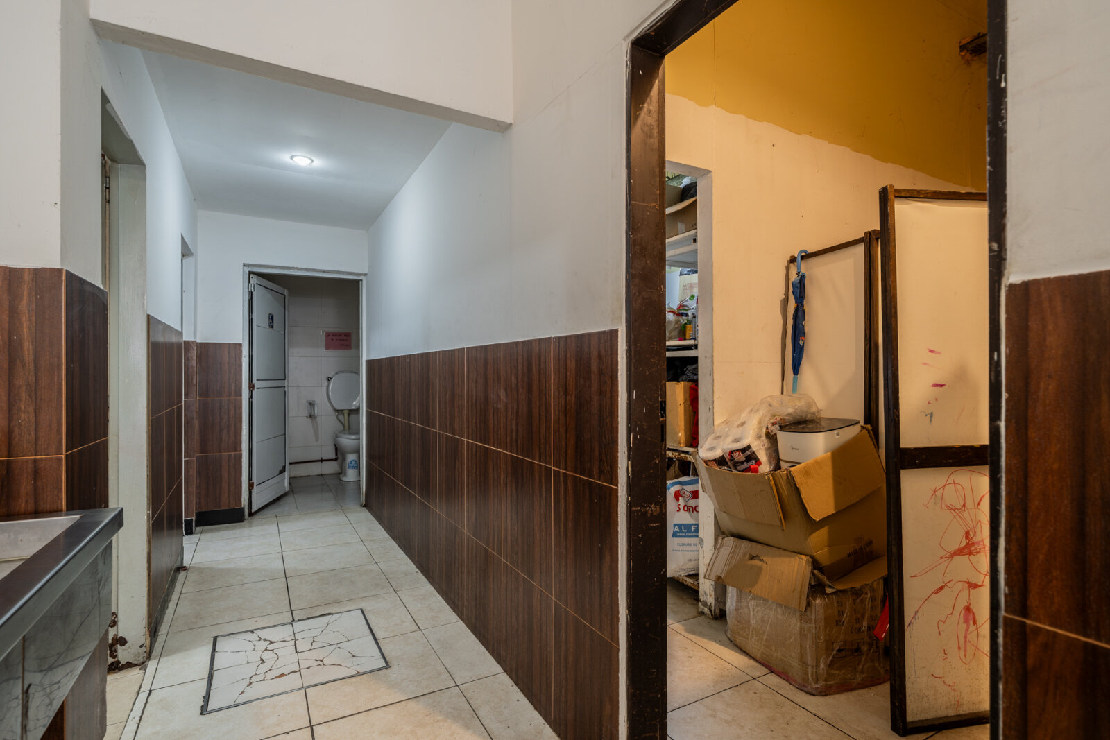 LOCAL COMERCIAL GASTRONOMICO - 7m x 31m - Vidriera - 13