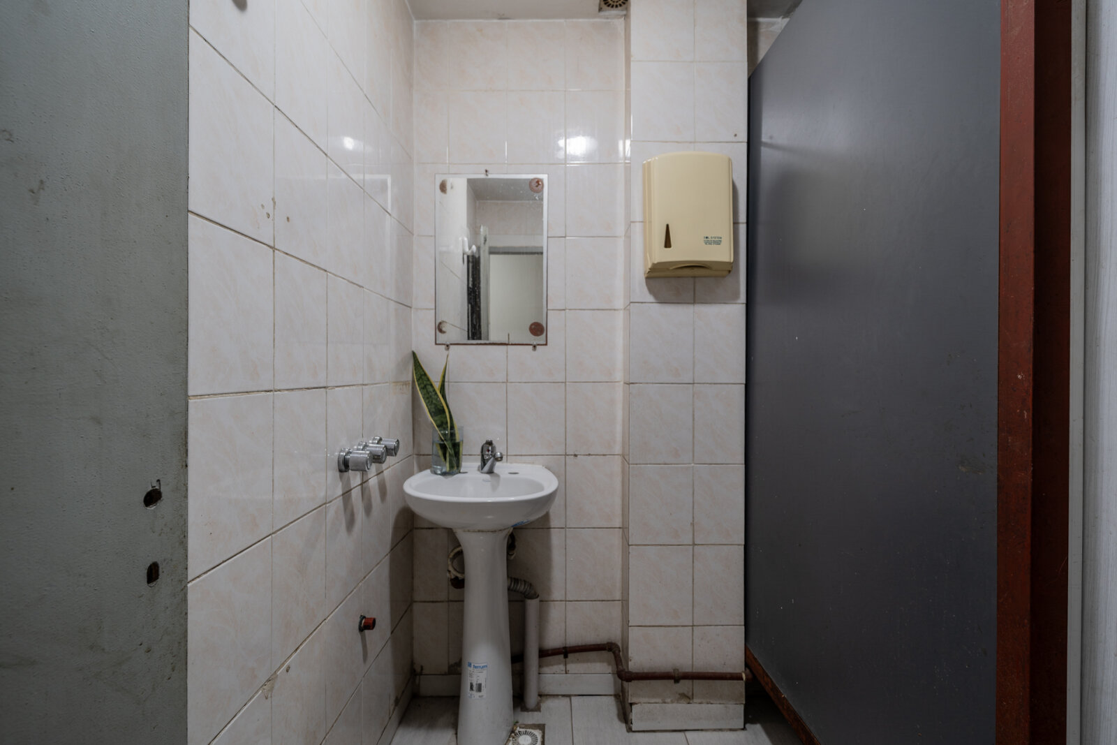 LOCAL COMERCIAL GASTRONOMICO - 7m x 31m - Vidriera - 20