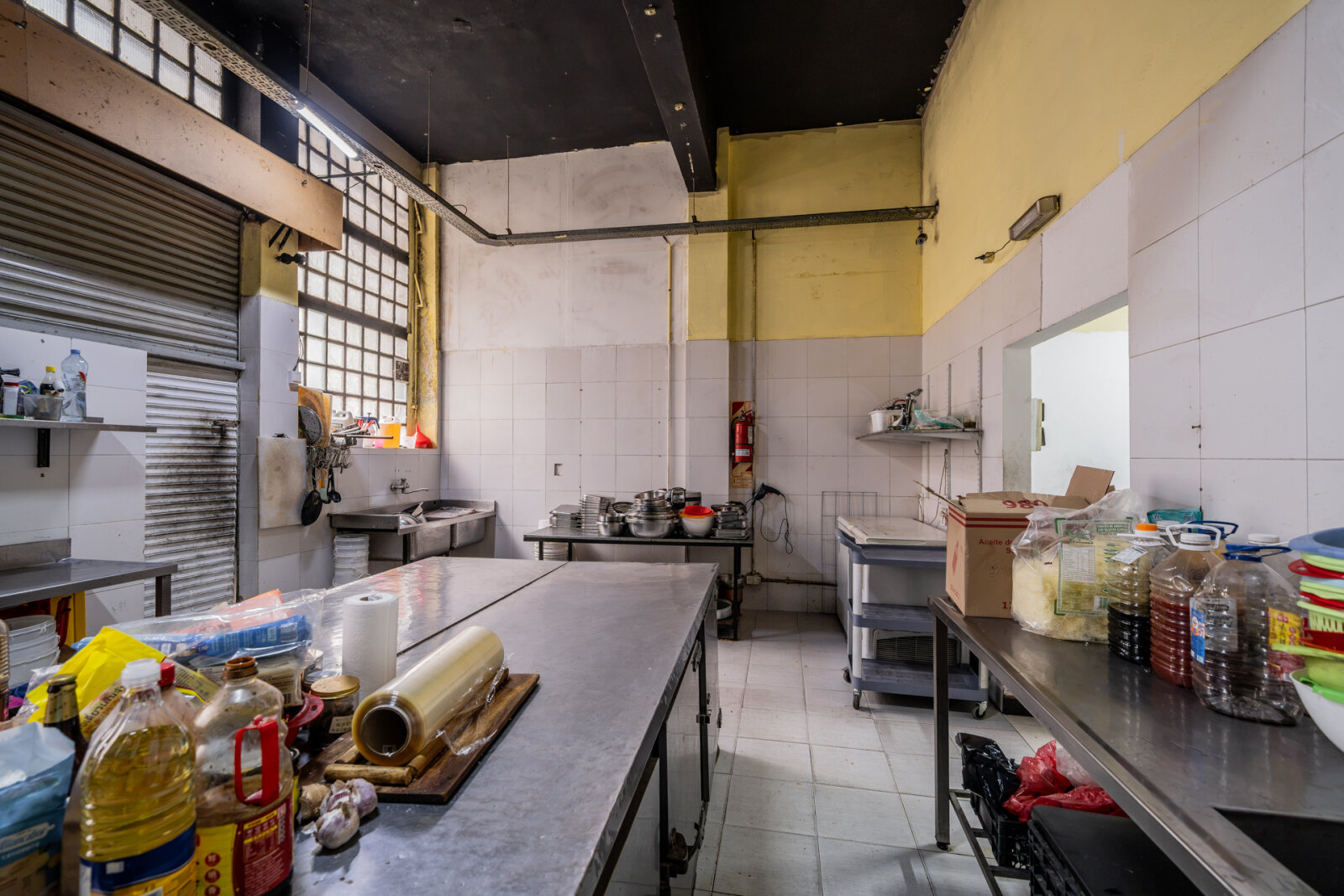 LOCAL COMERCIAL GASTRONOMICO - 7m x 31m - Vidriera - 28