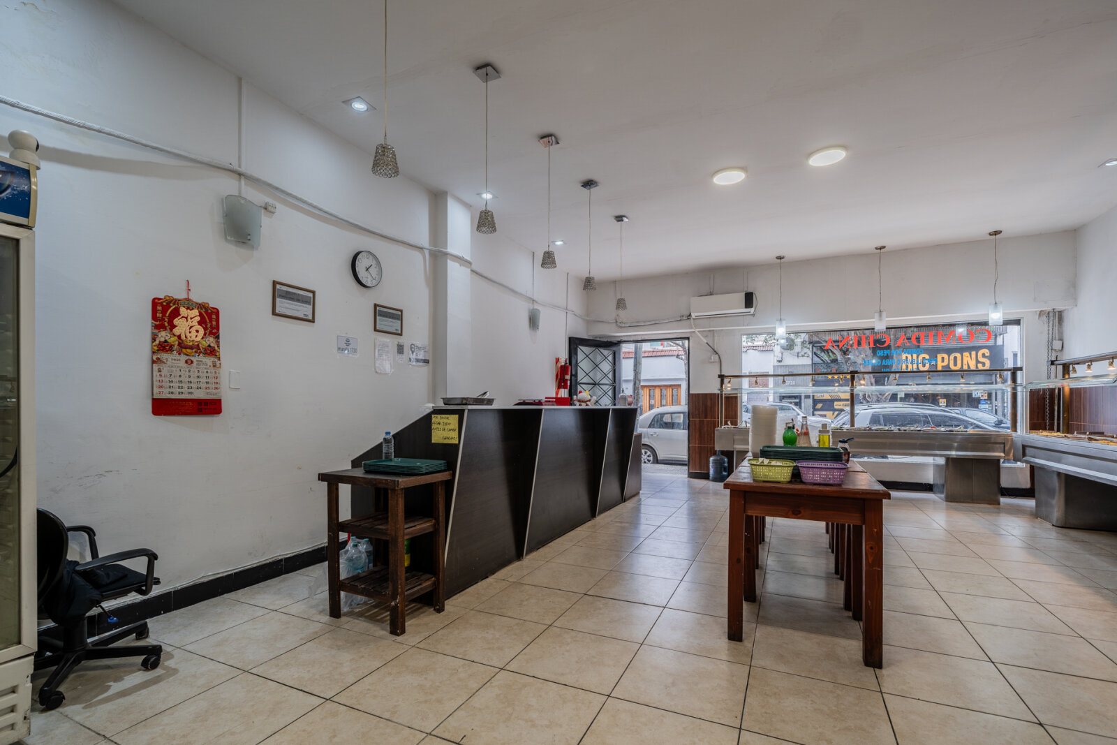 LOCAL COMERCIAL GASTRONOMICO - 7m x 31m - Vidriera - 7