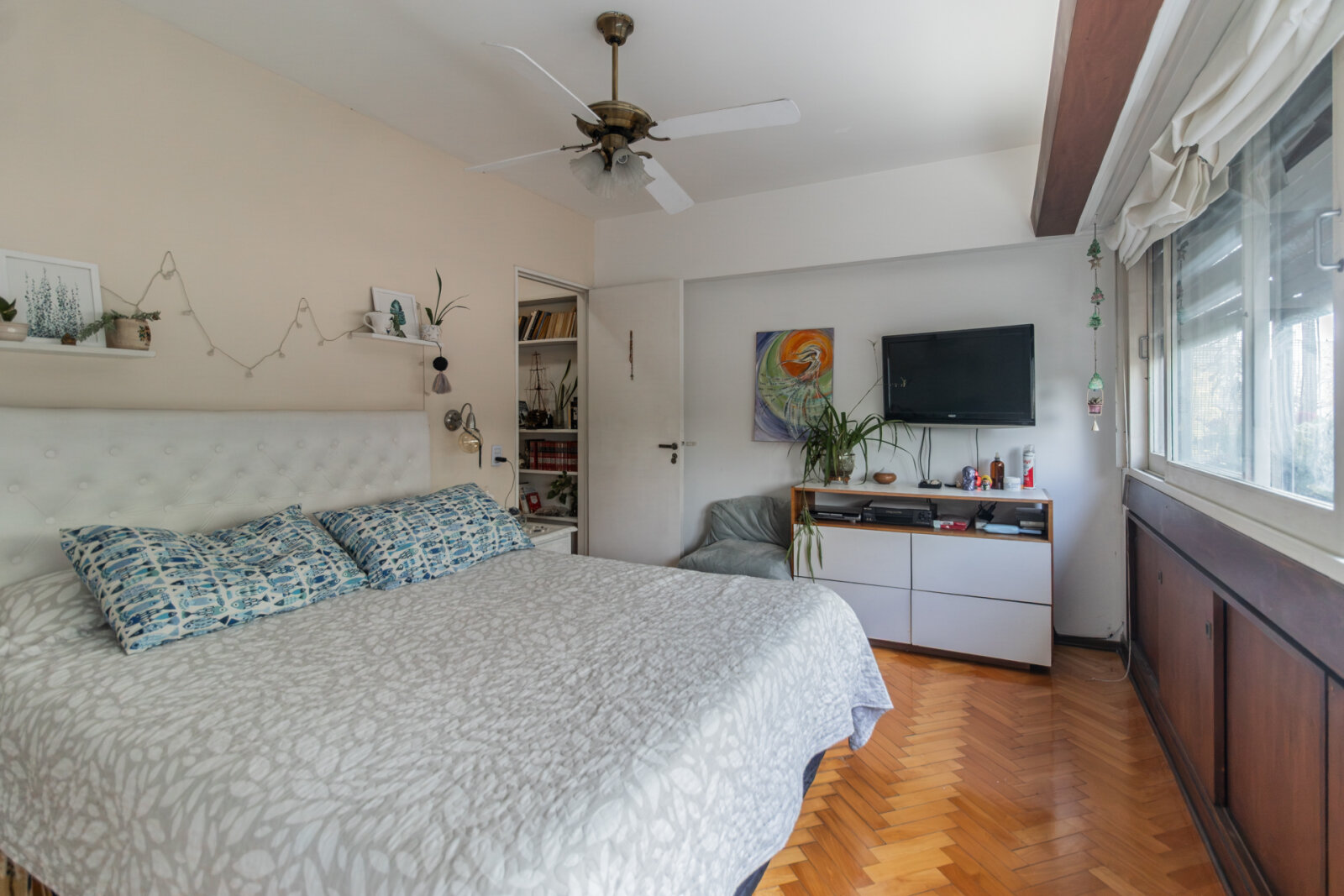 Departamento tipo Duplex de 4 ambientes al contrafrente sobre avenida Salvador M. del Carril - Devoto - 25