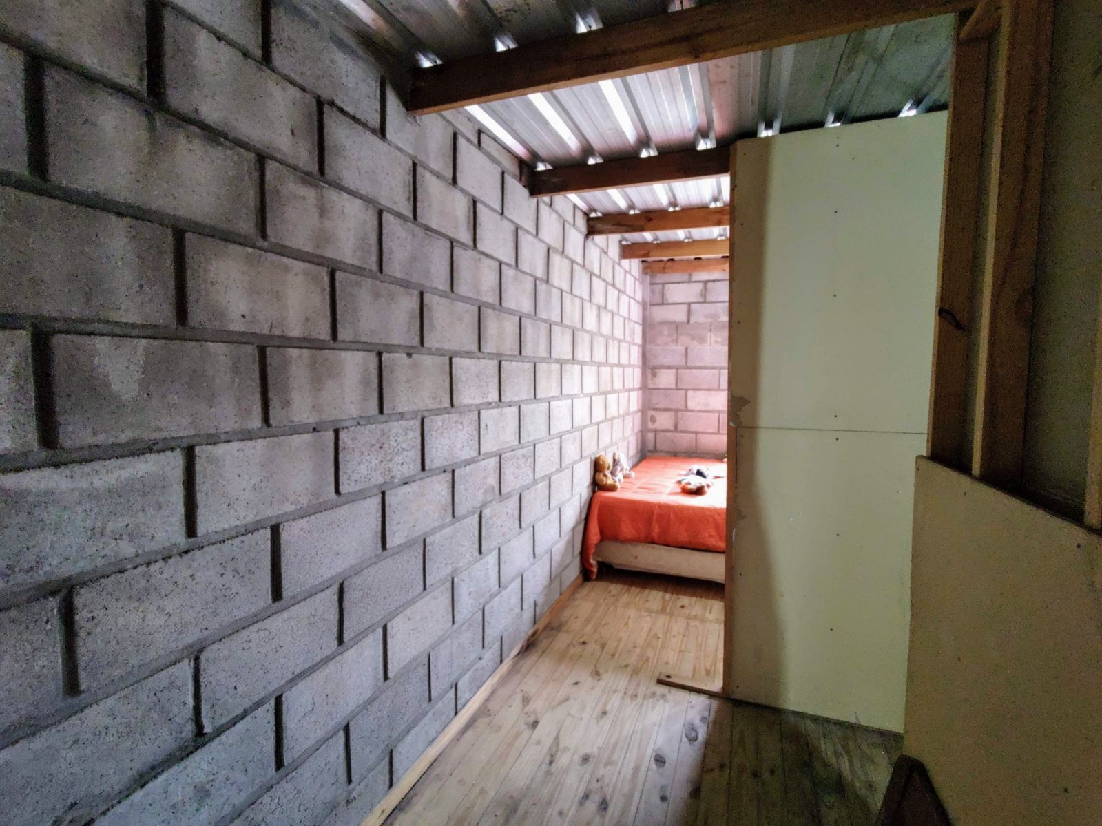 Venta Casa con parque y garage en Castelar - 12