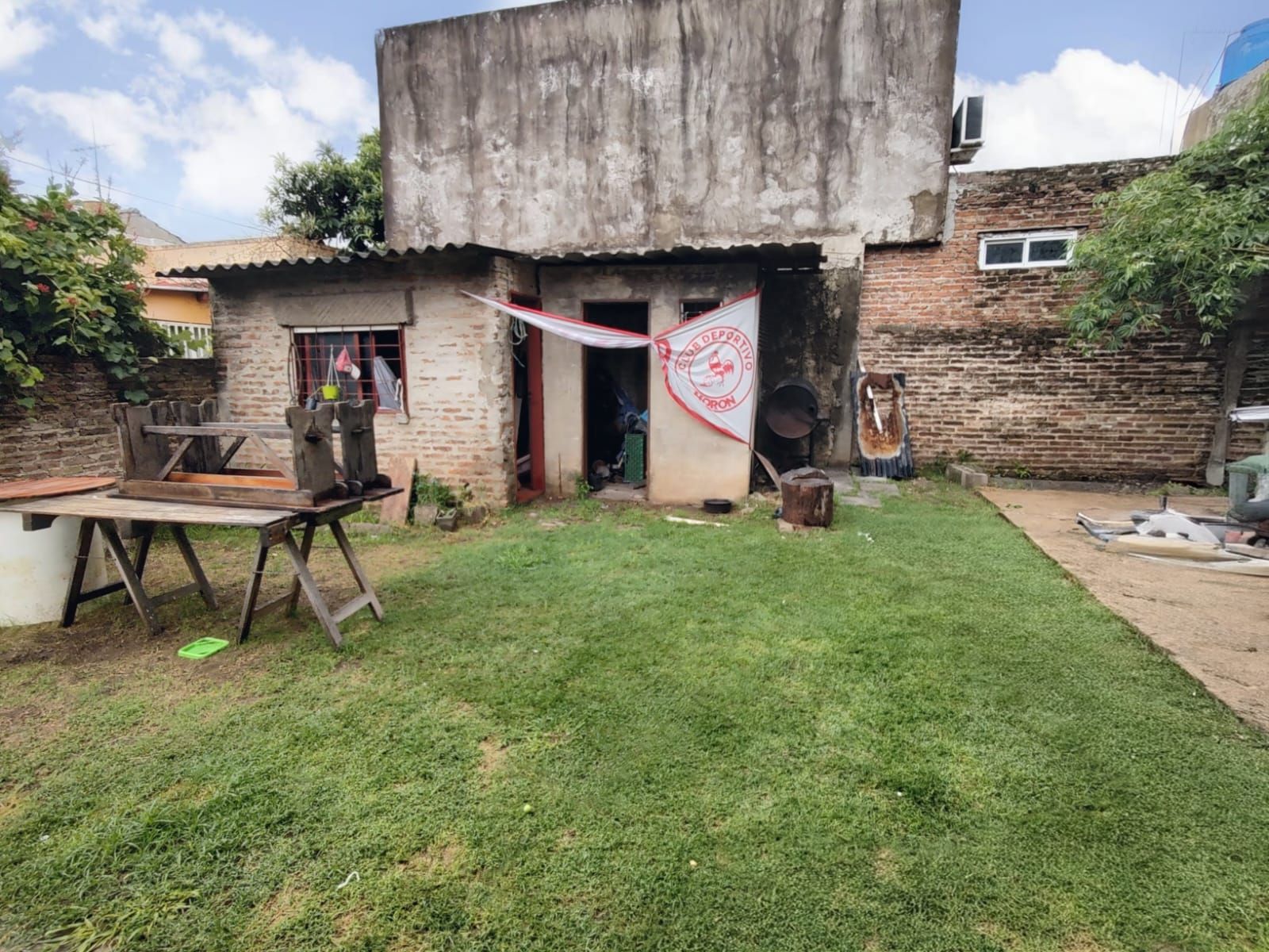 Venta Casa con parque y garage en Castelar - 23