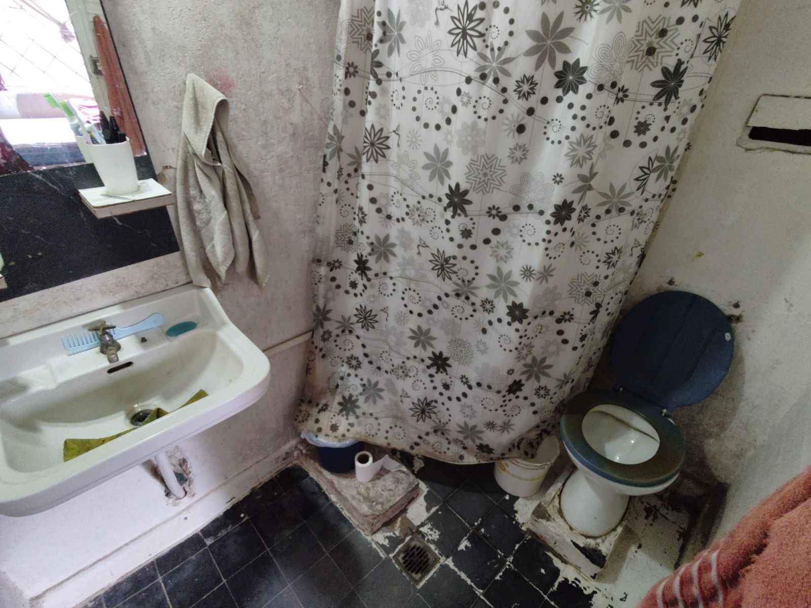 Venta Casa con parque y garage en Castelar - 20