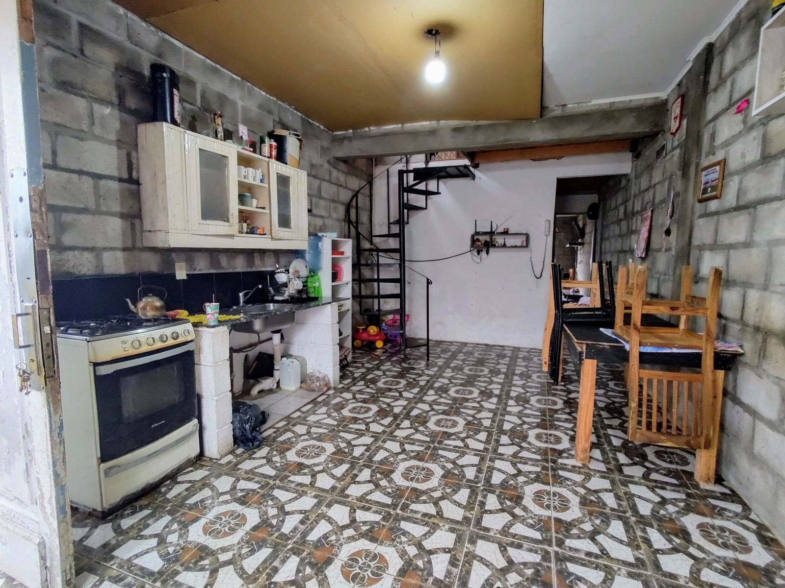 Venta Casa con parque y garage en Castelar - 6