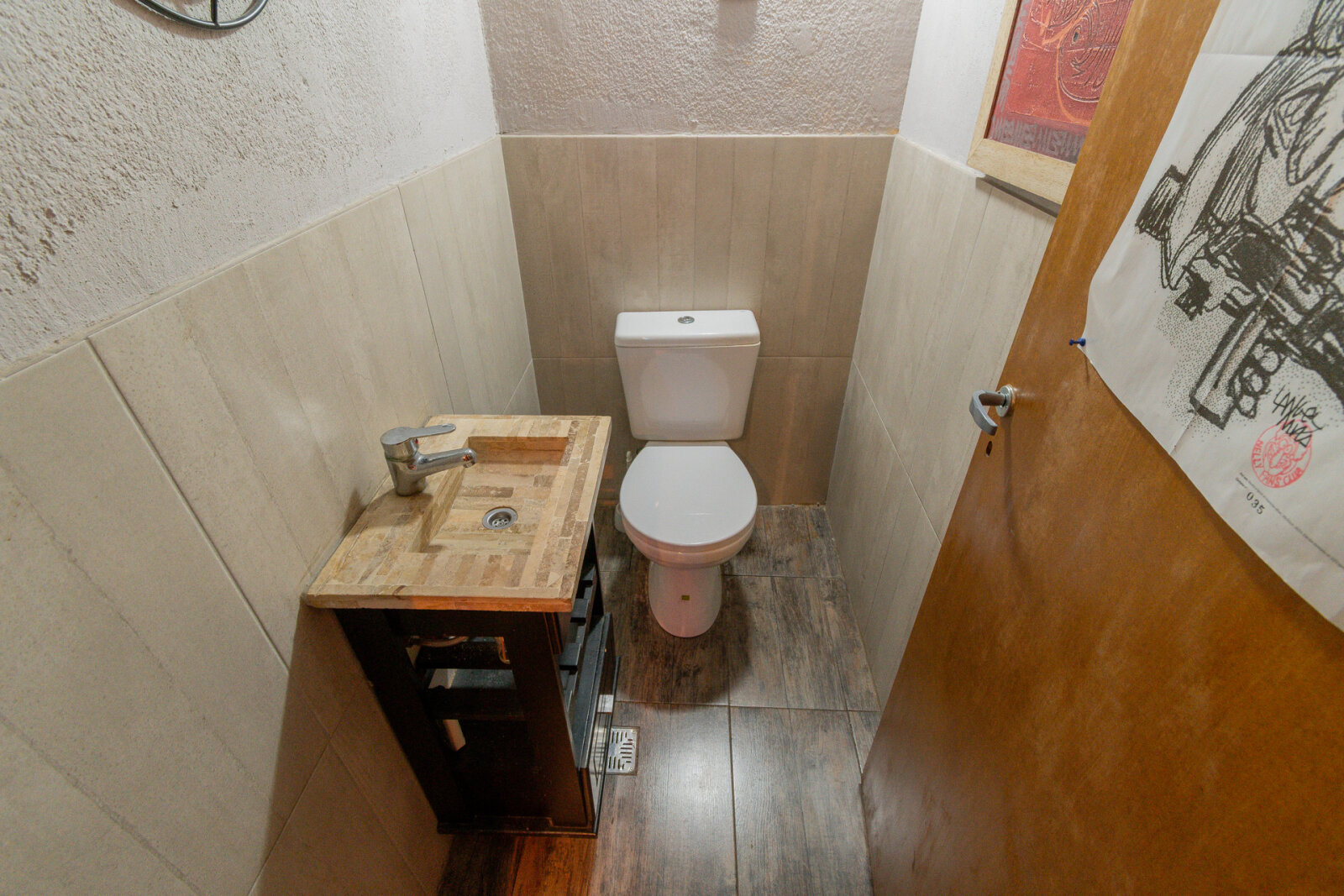 Venta. PH 5 ambientes con entrada independiente. local. Expensas bajas. Patio. Almagro - 7