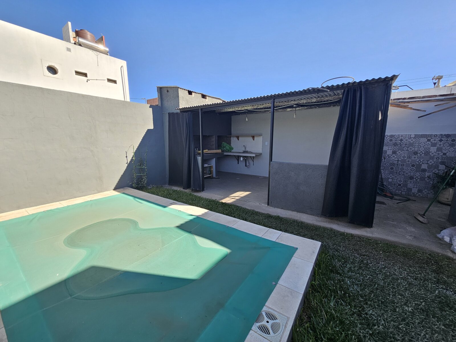 Casa con pileta en San Ignacio de Horizonte - 2