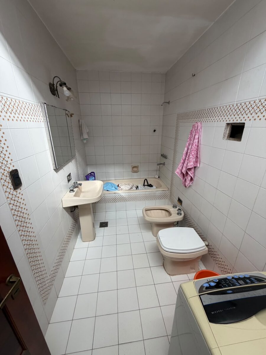 Hermosa Casa en Venta, B° Rosedal, terreno amplio. - Imagen 15