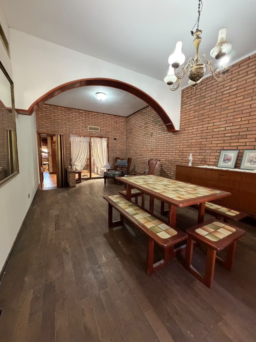 Hermosa Casa en Venta, B° Rosedal, terreno amplio. - Imagen 6