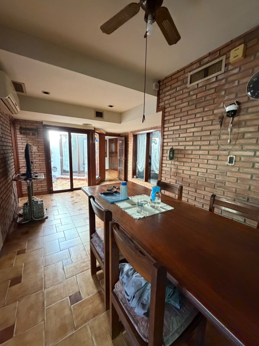 Hermosa Casa en Venta, B° Rosedal, terreno amplio. - Imagen 25