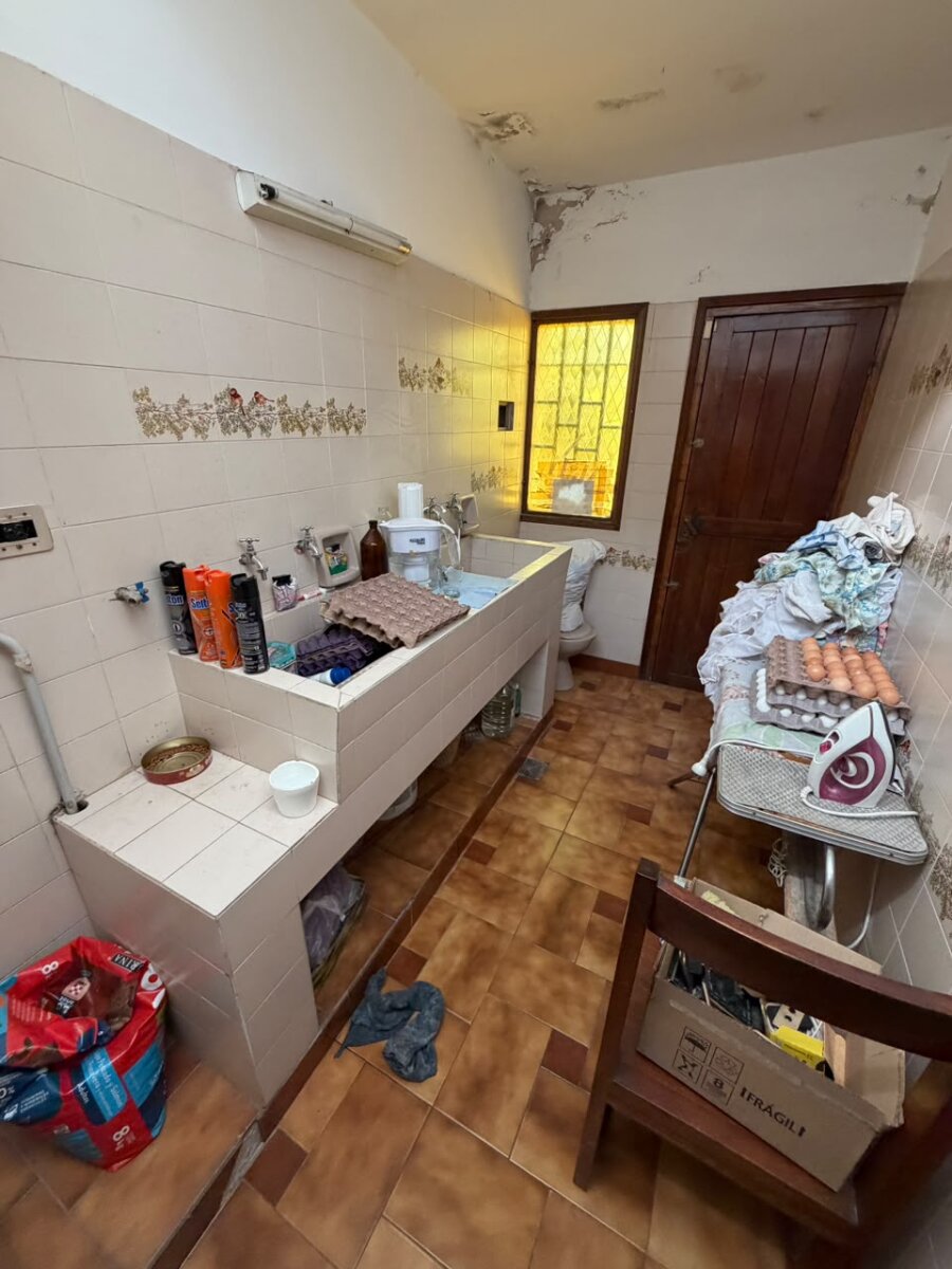 Hermosa Casa en Venta, B° Rosedal, terreno amplio. - Imagen 20