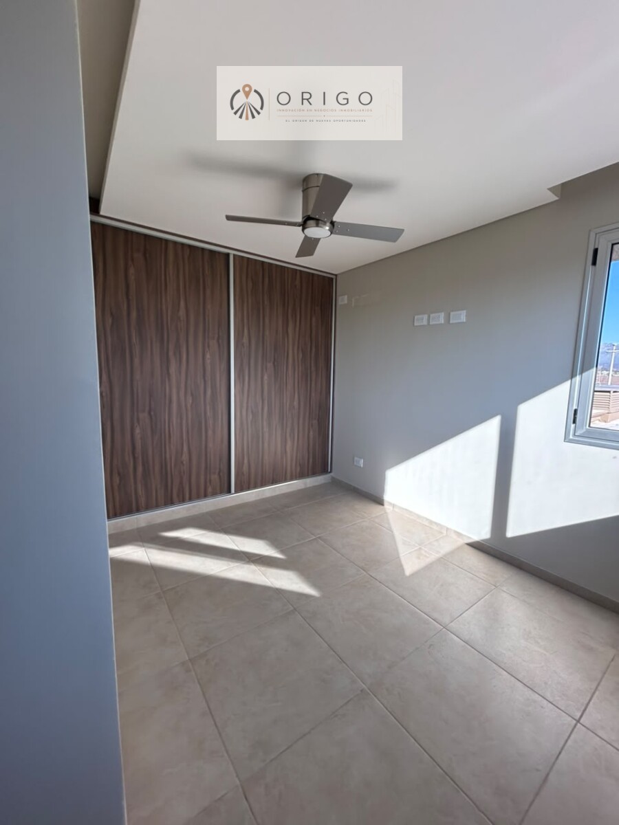 ORIGO NEGOCIOS INMOBILIARIOS OFRECE EN ALQUILER HERMOSA CASA EN CHACRAS BARRIO CIRO DE VIEYTES — foto 13