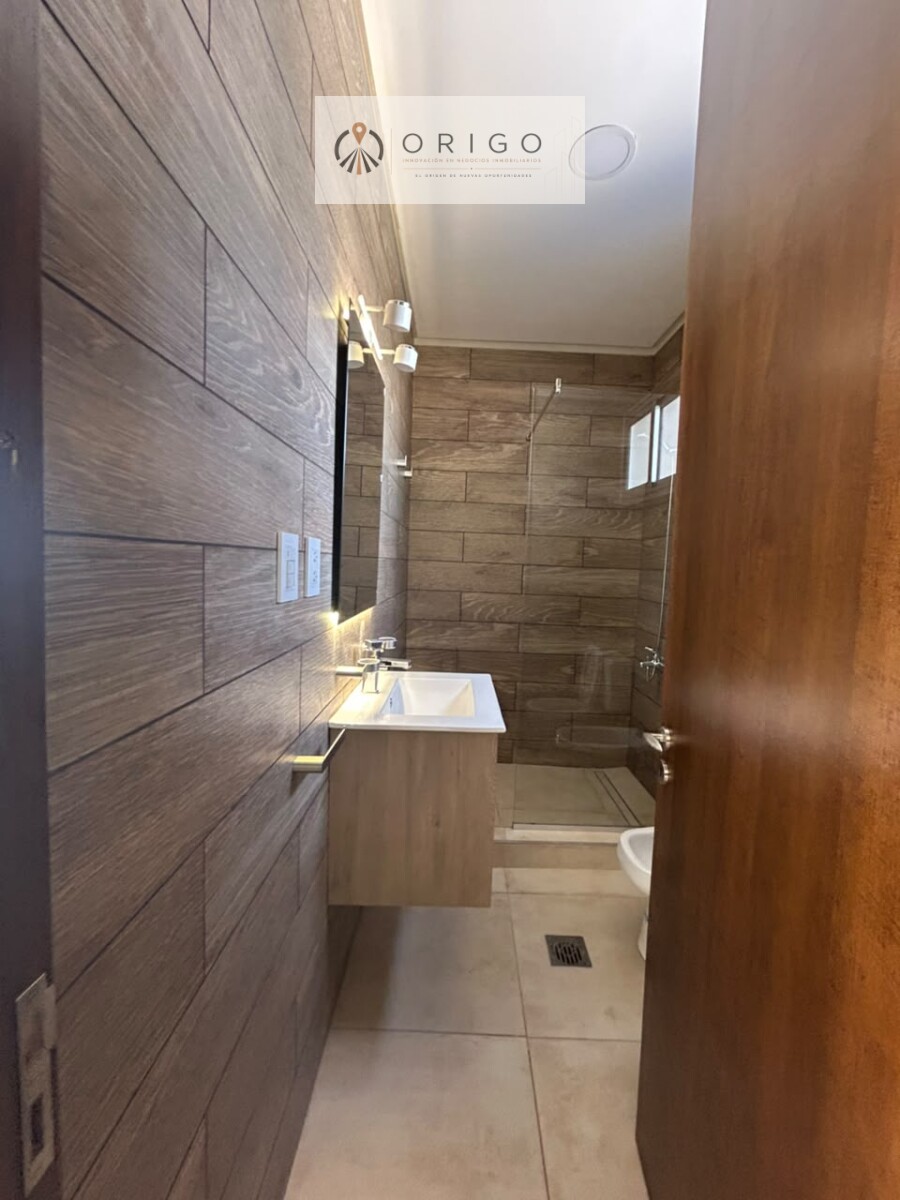 ORIGO NEGOCIOS INMOBILIARIOS OFRECE EN ALQUILER HERMOSA CASA EN CHACRAS BARRIO CIRO DE VIEYTES — foto 9