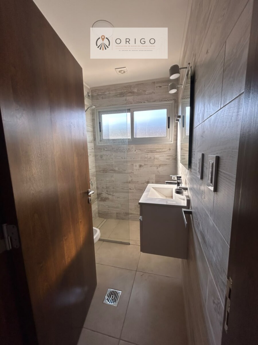ORIGO NEGOCIOS INMOBILIARIOS OFRECE EN ALQUILER HERMOSA CASA EN CHACRAS BARRIO CIRO DE VIEYTES — foto 11
