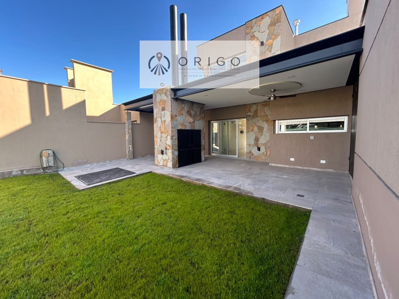 ORIGO NEGOCIOS INMOBILIARIOS OFRECE EN ALQUILER HERMOSA CASA EN CHACRAS BARRIO CIRO DE VIEYTES - 26